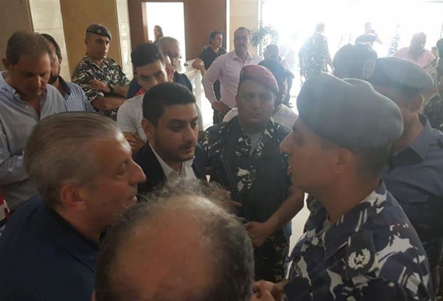 "قبضايات" يحاصرون فريق وزارة الاقتصاد خلال إخلاء "كواليتي إن"