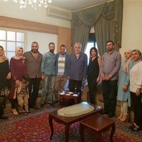 الصمد لوفد الأساتذة المتعاقدين: سأصوت لقانون تثبيتكم