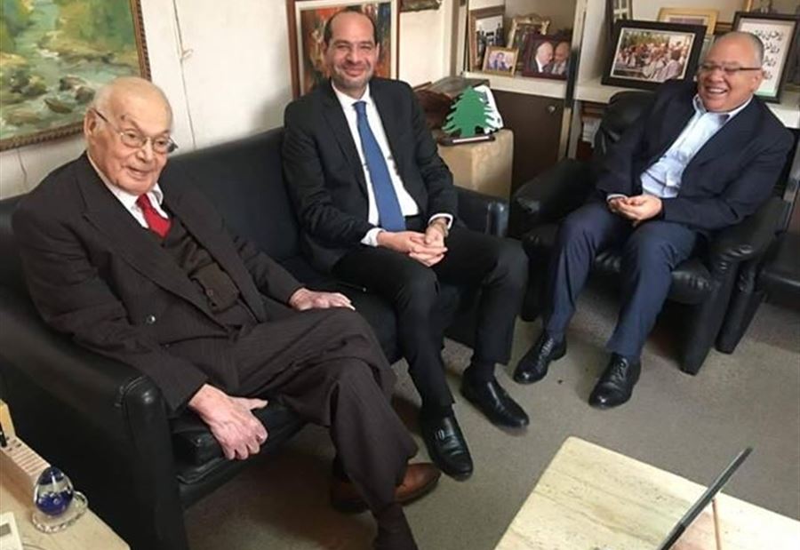 مراد زار الحص وبحث معه في الملفات الداخلية