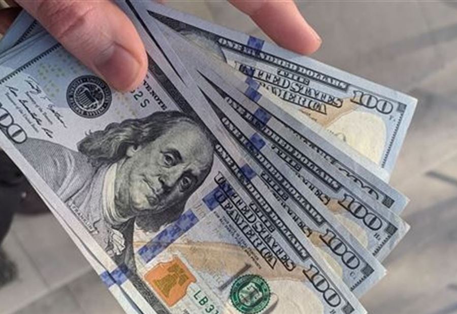 يسلبان المواطنين أموالهم عبر مواقع التواصل الإجتماعي!