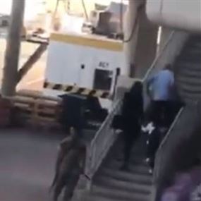 بالفيديو: أشخاص يتوجهون للطائرة بشكل مباشر... والامن العام يوضح