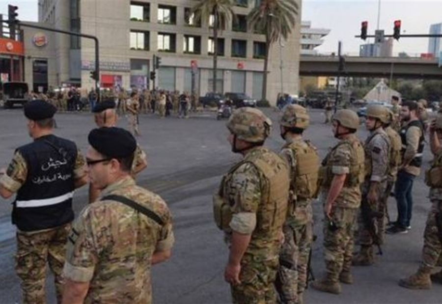 بالصور: الجيش يُعيد فتح بعض الطرقات "المقطوعة"     بالصور: الجيش يُعيد فتح بعض الطرقات "المقطوعة"