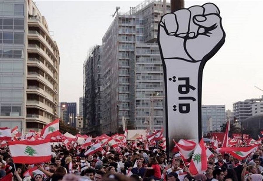 الثوار أمام الحكومة والزعماء خلفها!