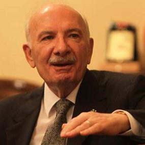 الحسيني: ثمة تمزيقا للوفاق وتنكرا للميثاق الحسيني: ثمة تمزيقا للوفاق وتنكرا للميثاق