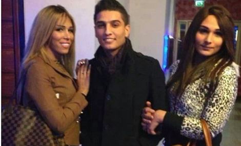 عساف يبرر التقاطه صورة مع عارضة أزياء إسرائيلية