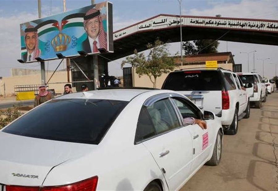 الأردن يعيد فتح الحدود البرية مع سوريا