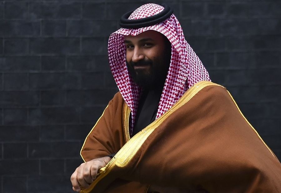 "ابتزاز وتهديد".. بن سلمان يضغط على أقارب مسؤول سابق 