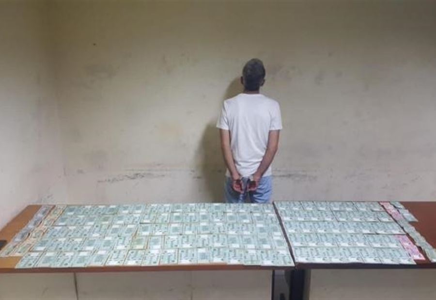  بالجرم المشهود... القبض على مروّج مخدرات في مشمش