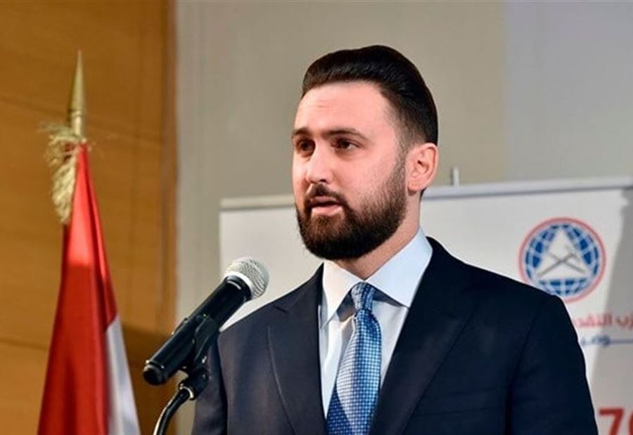 "لكلّّ منّا موقفه السياسي"... النائب جنبلاط: لوقف تصفية الحسابات