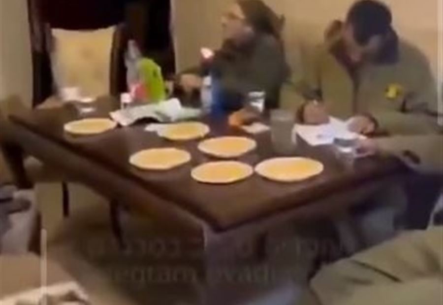 بالفيديو: إسرائيليون يحضرون "الكريب والبان كيك" في منزل فلسطيني!