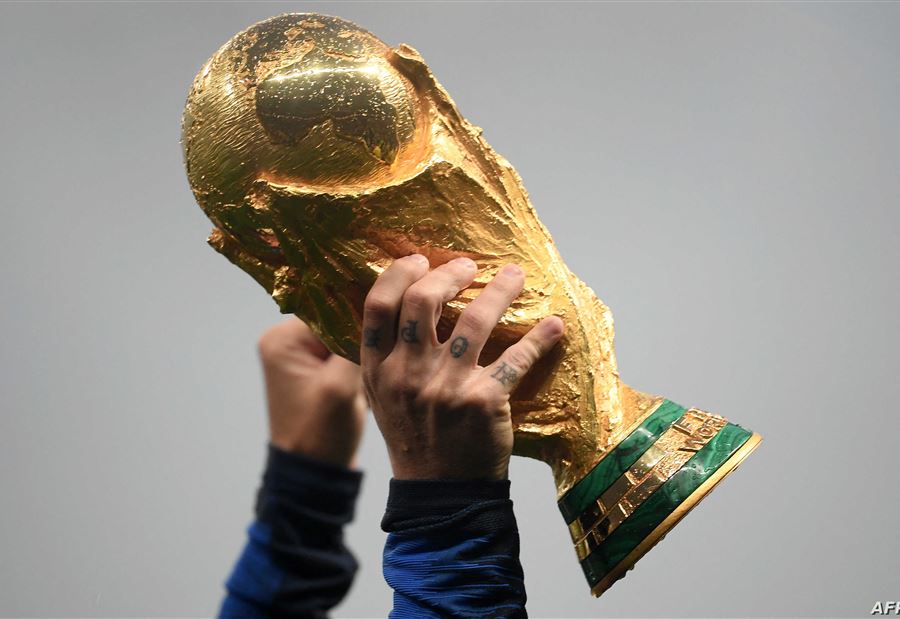مونديال قطر... "أغلى بطولة كأس عالم بالنسبة للمشجعين"