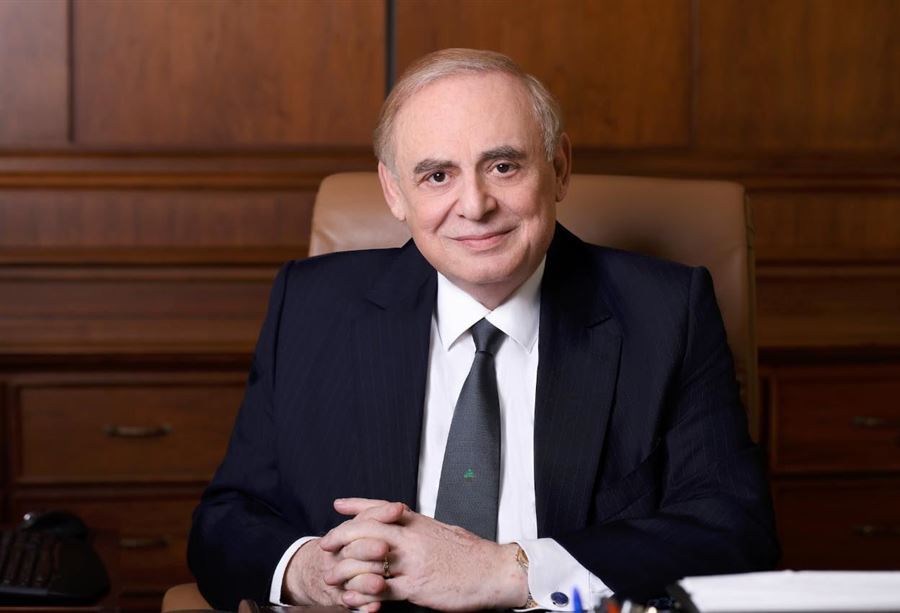البستاني يقترحُ "حلاً" لإعادة هيكلة المصارف
