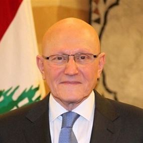 سلام إستقبل هاشم و"وفد الأحزاب"