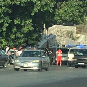 جريحان في حادث سير على طريق عام أميون