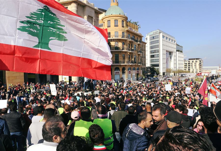 بالأسماء: إنسحاب فاعليّات من "هيئة تنسيق الثورة"
