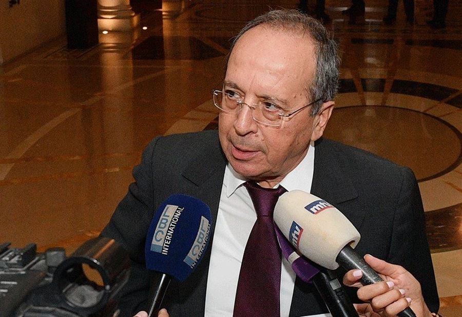 السيّد يسأل حاكم مصرف لبنان: لمين "الكومسيون"؟