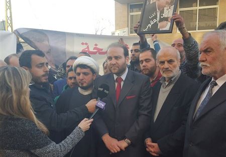 عائلة حسن يعقوب: لماذا لا يسمحون لنا بمعالجته؟