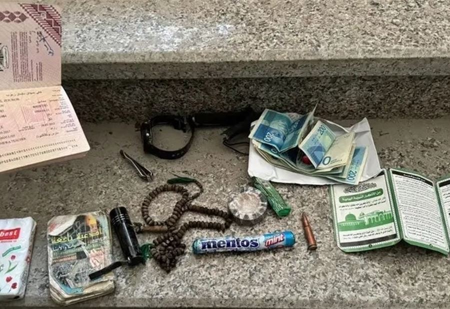 "منها 1600 شيكل إسرائيلي"... إليكم ما وجد بحوزة السنوار عند قتله!