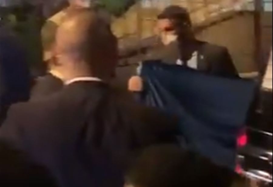 بالفيديو: لوحة فنية من فيروز الى ماكرون بالفيديو: لوحة فنية من فيروز الى ماكرون