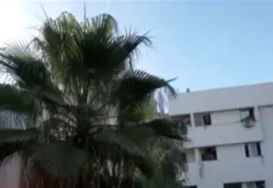 بالفيديو: لحظة إستهداف مستشفى في غزة بـ"صاروخ تحذيري"!
