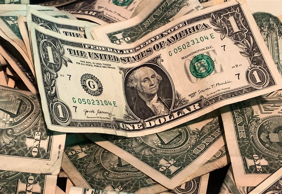سعرُ دولار السوق السوداء صباح اليوم