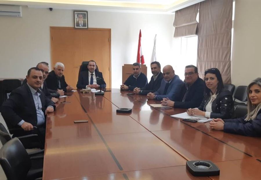 مرتضى بحث مع مصنعي الحليب أزمات القطاع