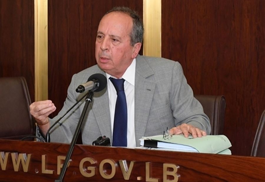 "عيب"... تغريدة نارية للسيّد!