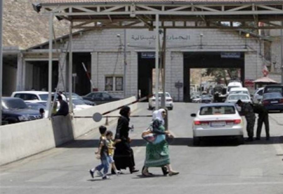 محتجون يقفلون "جمارك" العريضة