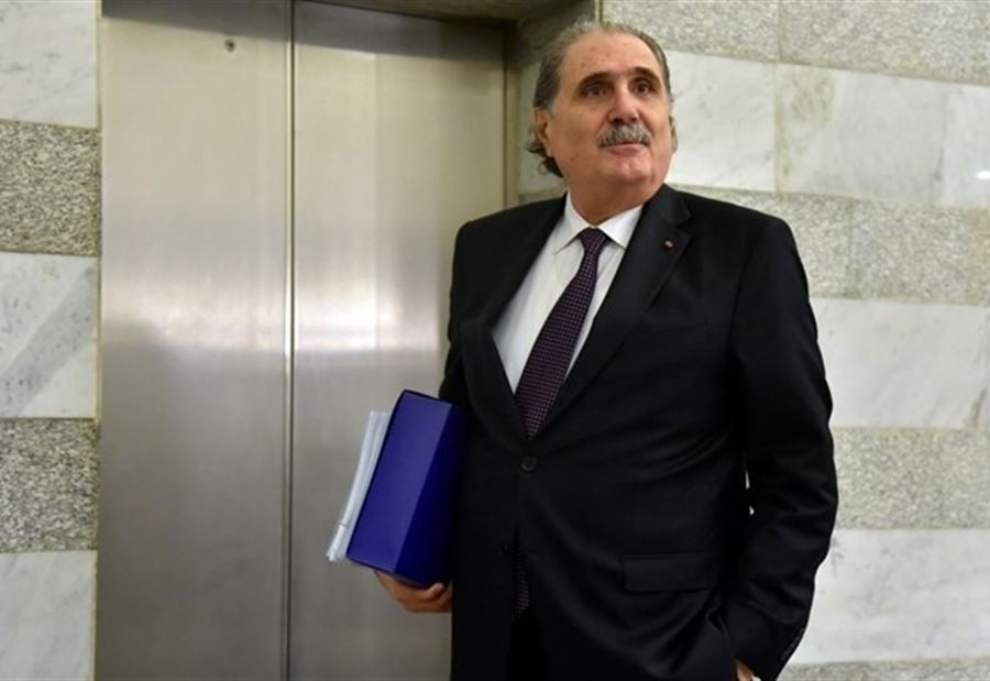 "ماكينة" جنبلاط لا تبلع "خياطة" جريصاتي  "ماكينة" جنبلاط لا تبلع "خياطة" جريصاتي