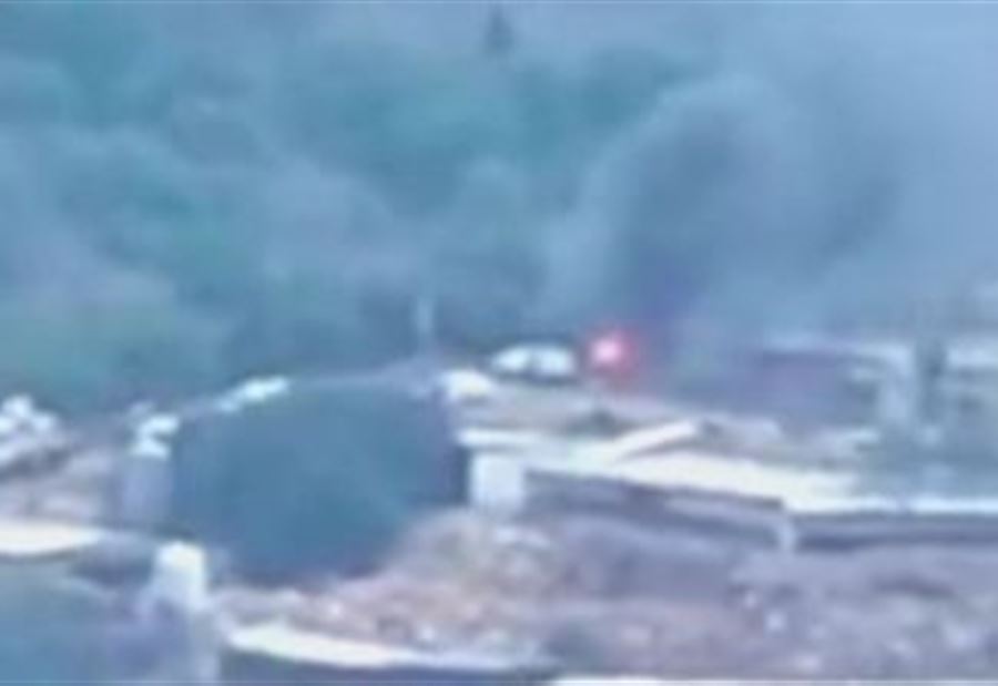 "بعد استهدافها بالصواريخ الموجّهة"... النيران تندلع في ثكنة إسرائيليّة