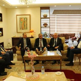اللقاء التشاوري النيابي: لتطبيق معايير واحدة في تشكيل الحكومة 