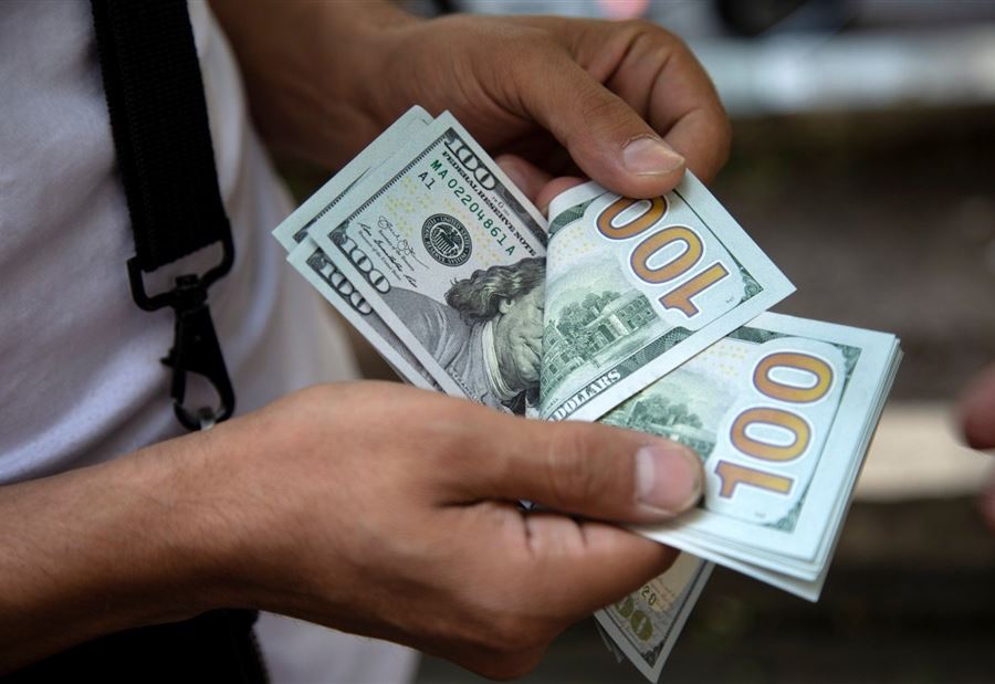 سعرُ دولار السوق السوداء مساء اليوم