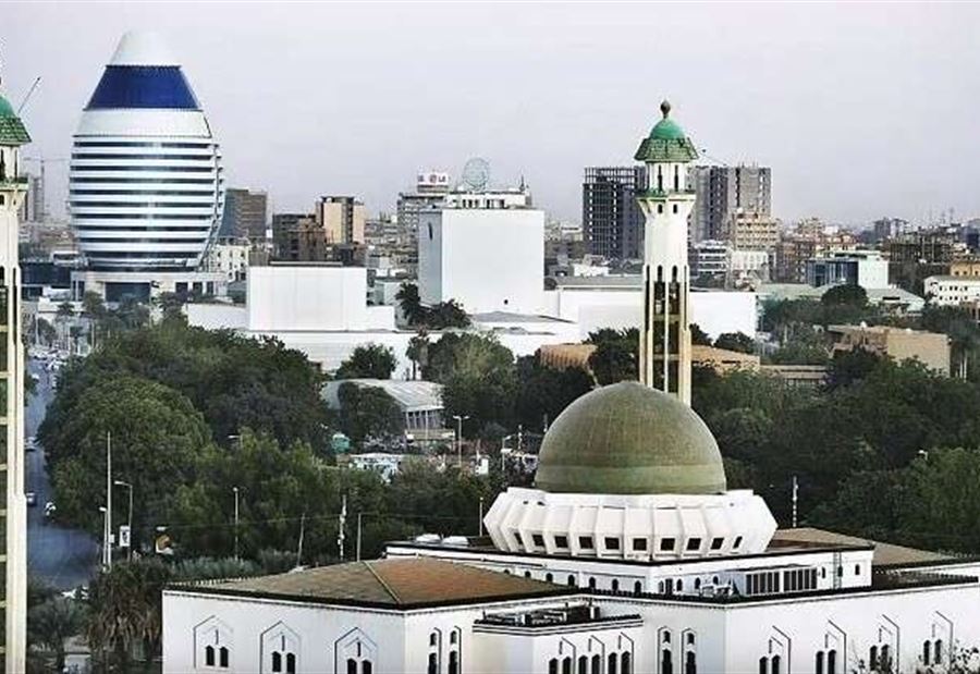 تجدد الاحتجاجات في مدن سودانية وهدوء يلف العاصمة
