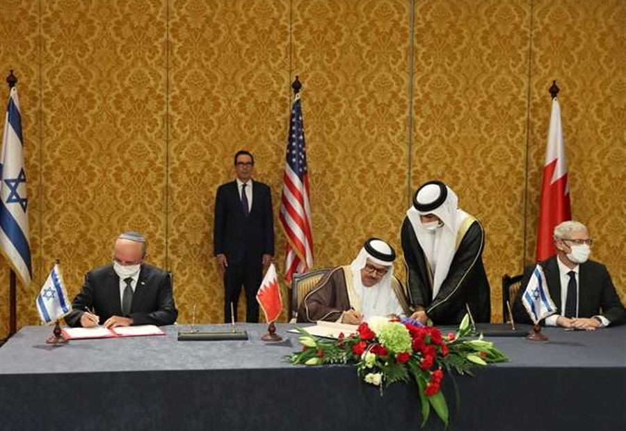 وفد حكومي بحريني في إسرائيل وفد حكومي بحريني في إسرائيل