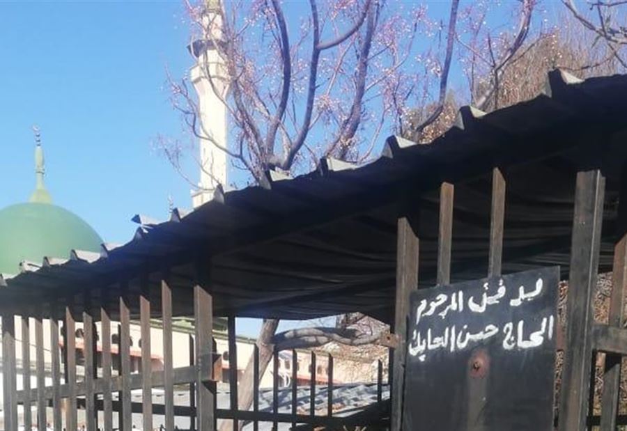 سرقوا أبواب المقابر وأغطية المجاري... لبنان إلى أين؟