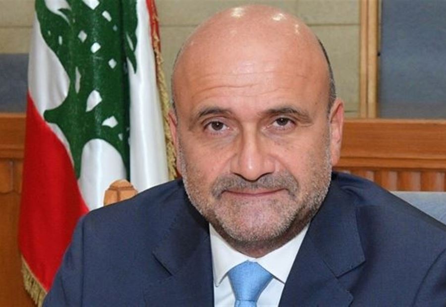 أبي رميا يُغرّد عن "الجريمة"... "مطلوب التوقيف الفوري" أبي رميا يُغرّد عن "الجريمة"... "مطلوب التوقيف الفوري"
