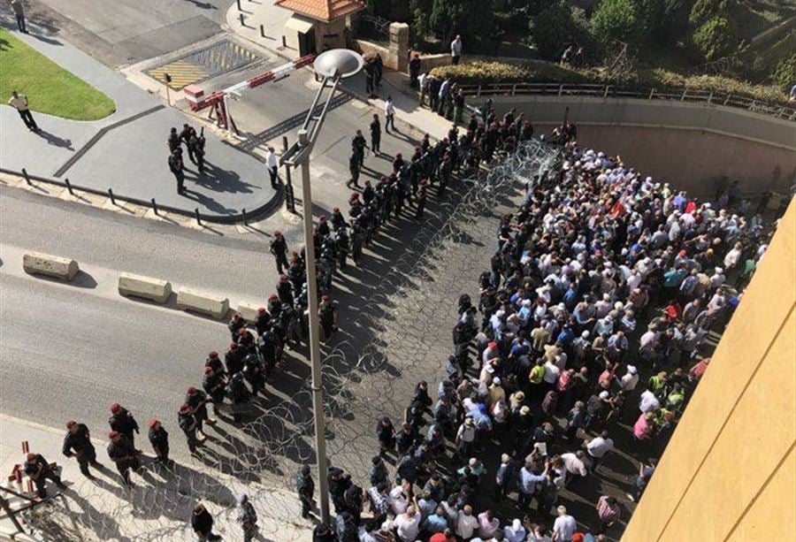 بوصعب: لا اتحمّل المسؤولية... "مطالبهم محقة"