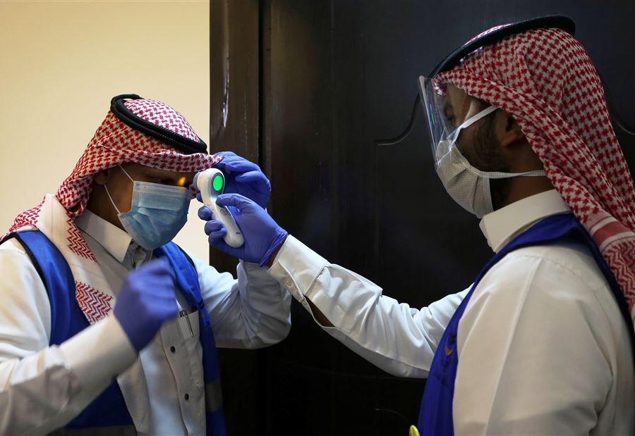 السعودية تعلن موعد العودة للحياة الطبيعية