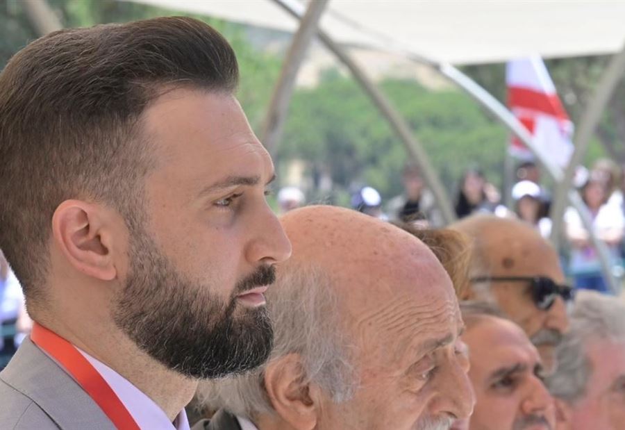القرار يعود لـ تيمور... هل حسَم "الإشتراكي" موقفه؟