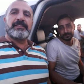 الصورة الأولى للصايغ والأحمدية بعد الإفراج عنهما في السويداء 