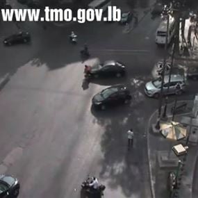 بالفيديو: حادث تصادم مروع في ساحة ساسين - الأشرفية 