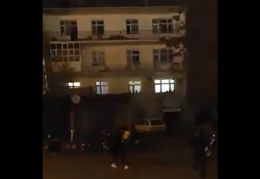 بالفيديو: لحظة انهيار مبنى سكني في تركيا! بالفيديو: لحظة انهيار مبنى سكني في تركيا!