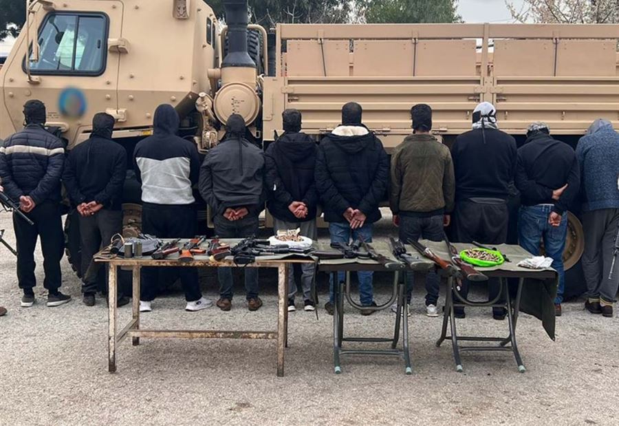 مداهمات للجيش وتوقيف 11 مطلوبًا
