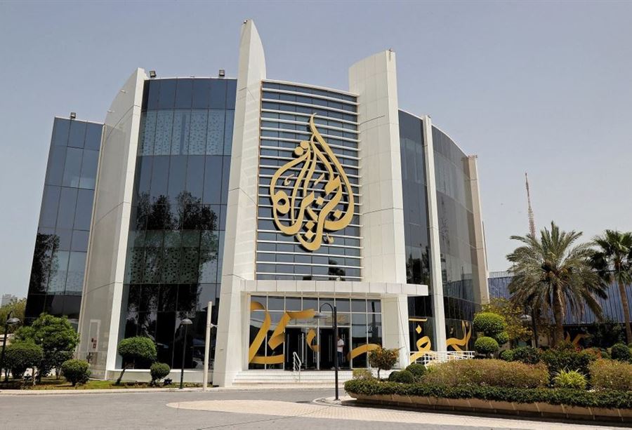 "بجروح خطيرة"... "الجزيرة" تعلن إصابة إثنين من صحافييها