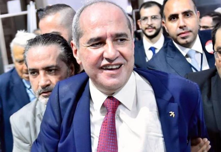 ملحم خلف يُدفِىءُ قصر عدل زحلة