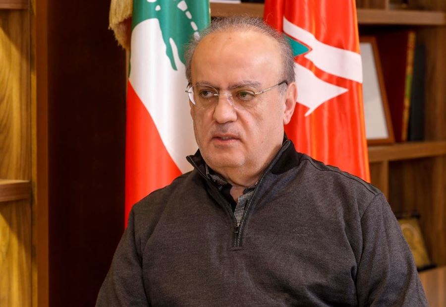 وهاب يتحدّث عن "مساعدات حسب الولاء"