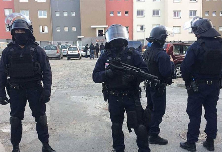 مسلح يحتجز رهائن في تولوز جنوبي فرنسا