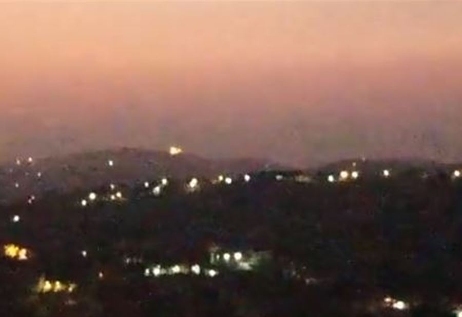 بالفيديو: صاروخ أرض - أرض معادي يستهدف جبل بلاط بالفيديو: صاروخ أرض - أرض معادي يستهدف جبل بلاط