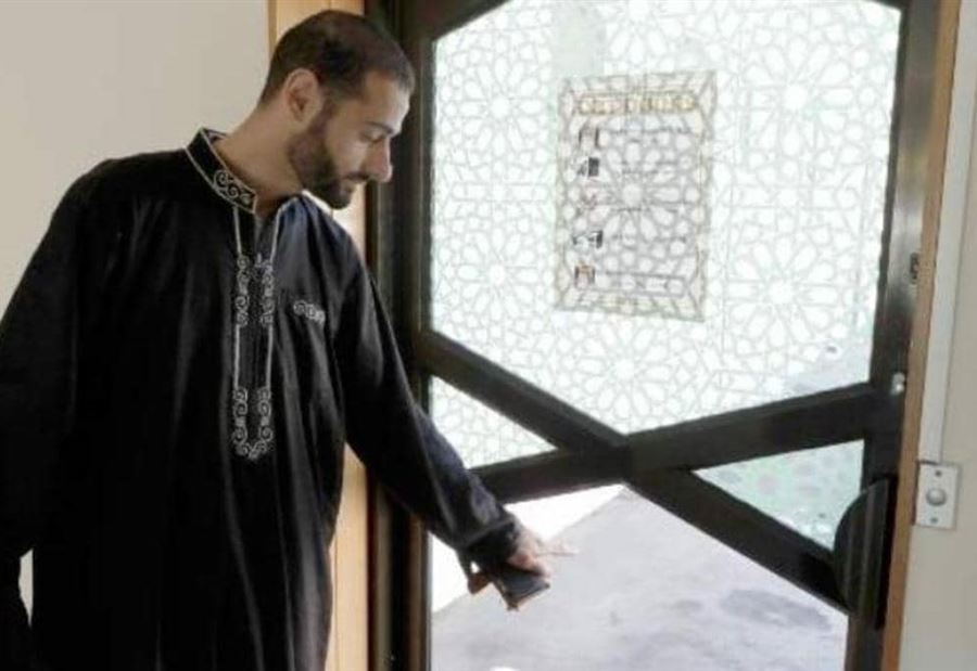 خلل باب الطوارئ تسبب بمقتل 17 شخصا بمذبحة مسجد النور
