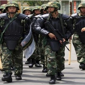 مشرعون أميركيون يدعون لفرض عقوبات على الصين مشرعون أميركيون يدعون لفرض عقوبات على الصين